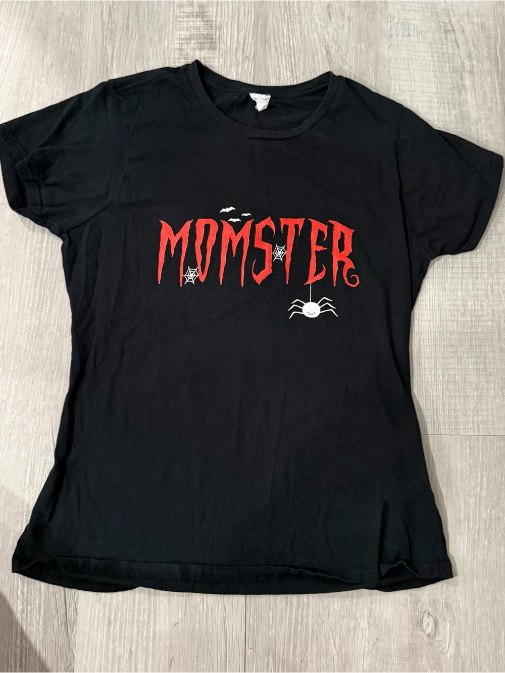 Black Halloween “Momster” Spider Graphic Cotton Short Sleeve Crew Neck Tee M